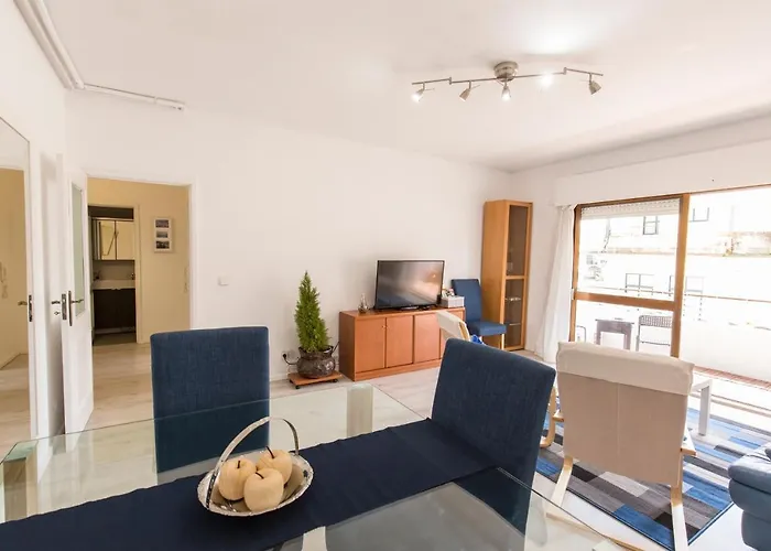 Metro Lapa House With Sunny Balcony And A/c アパート