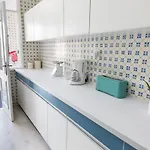 Metro Lapa House With Sunny Balcony And A/c Appartement Porto