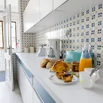 Metro Lapa House With Sunny Balcony And A/c Apartment *