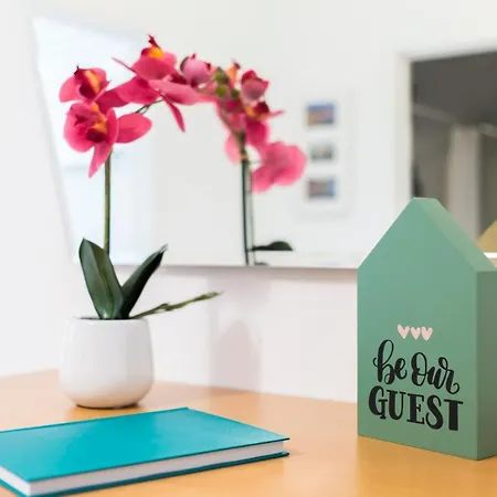 Metro Lapa House With Sunny Balcony And A/c Appartement *