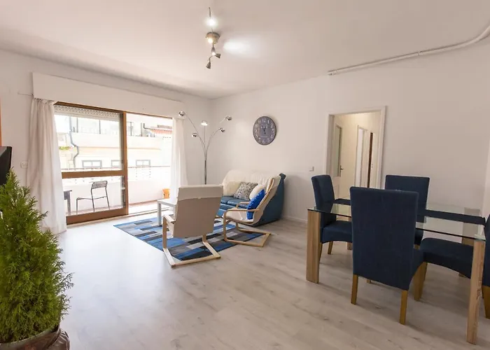 شقة Metro Lapa House With Sunny Balcony And A/c