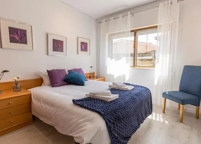 Daire Metro Lapa House With Sunny Balcony And A/c Porto
