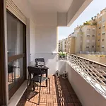 Daire Metro Lapa House With Sunny Balcony And A/c Porto